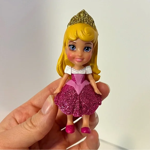 Disney Frozen Elsa Anna and Aurora Pappy Doll Lot Figure PVC Toys Mini Adventure - Picture 5 of 13